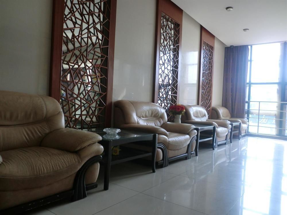 Huayu South City Hotel Wenjiang Exterior photo