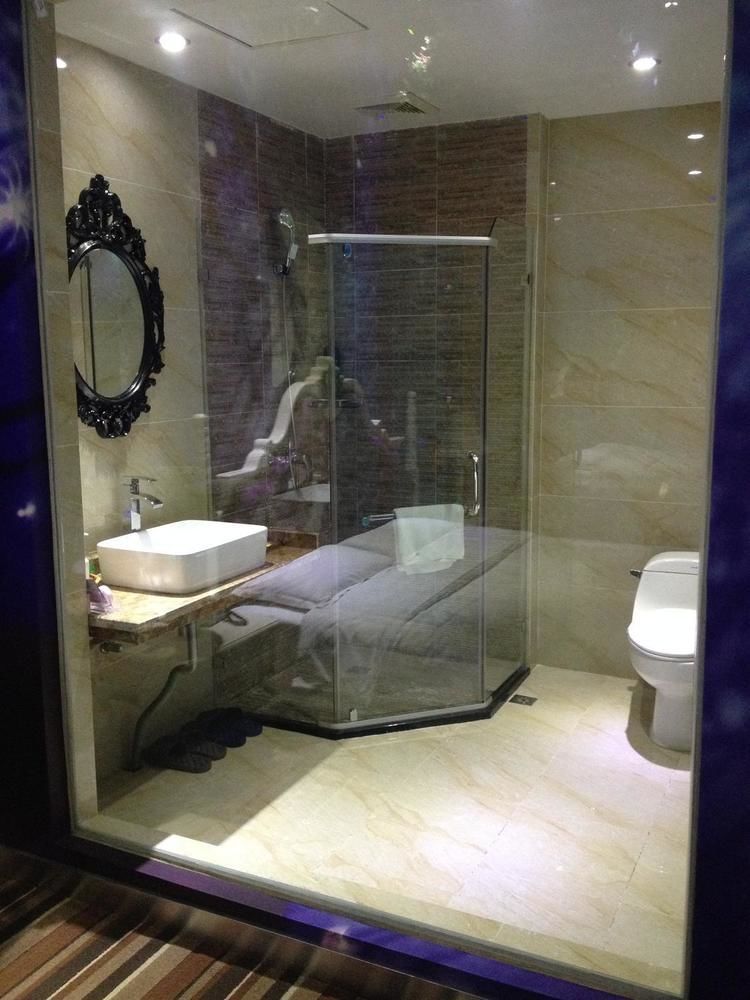 Huayu South City Hotel Wenjiang Exterior photo