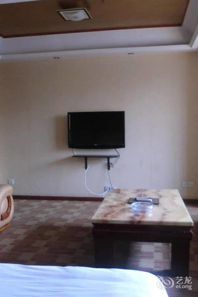 Huayu South City Hotel Wenjiang Exterior photo